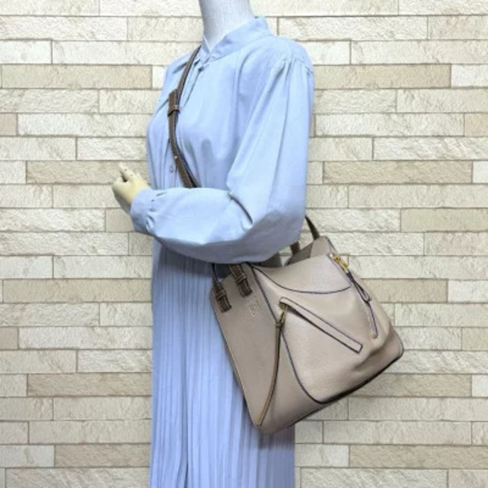 Loewe Leather Hammock Shoulder Bag Beige Cream Tan Cream